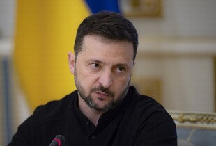 В Україні немає достатньо зброї, щоб повернути контроль над Кримом – Зеленський