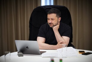 Зеленський поговорив з Шольцом напередодні його відставки з посади канцлера