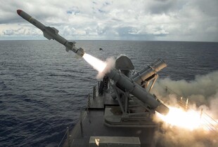 Окупанти тримають у Середземному морі один носій 