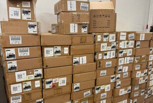 Понад 20 000 незадекларованих товарів виявлено під тоннами кабаносів на Львівщині