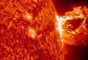 Потужна магнітна буря насувається на Землю через сонячний спалах X7.4: коли чекати