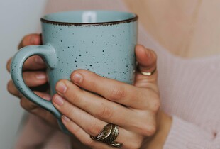 Коли чай стає шкідливим: з чим не можна його пити 