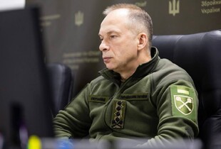 Сирський про Покровськ та Мирноград: міста не в оточенні, оборона триває