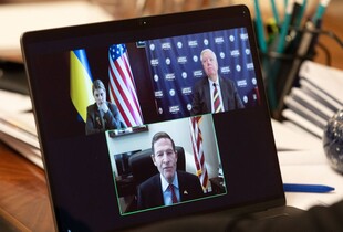 Зеленський провів розмову з сенаторами Гремом і Блюменталем