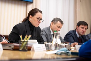 Держава розгортає мобільні кухні, генератори для лікарень і чергові класи для дітей - Свириденко