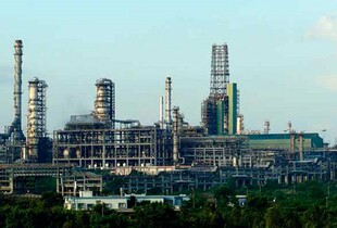 Індійські НПЗ скорочують закупівлі нафти з росії