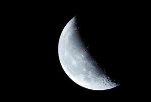 Artemis II показує нові фото з-за Місяця: астронавти зняли затемнення Сонця і 