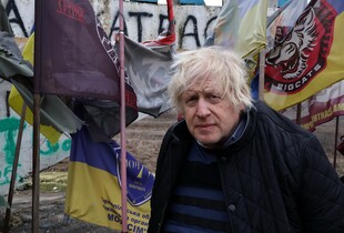 Борис Джонсон таємно побував на передовій в Україні: з’явилися фото