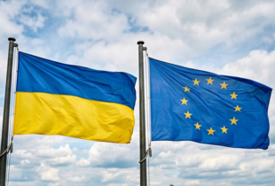 Посли країн ЄС схвалили кредит Україні на €90 млрд - ЗМІ