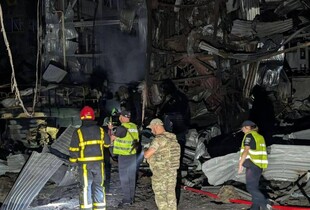 Зеленський: Під час нічної атаки рф загинули 12 людей, серед них громадянин Індії