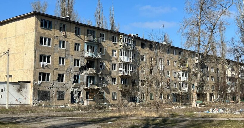 В Авдіївці двоє чоловіків отримали поранення внаслідок чергового обстрілу (відео)